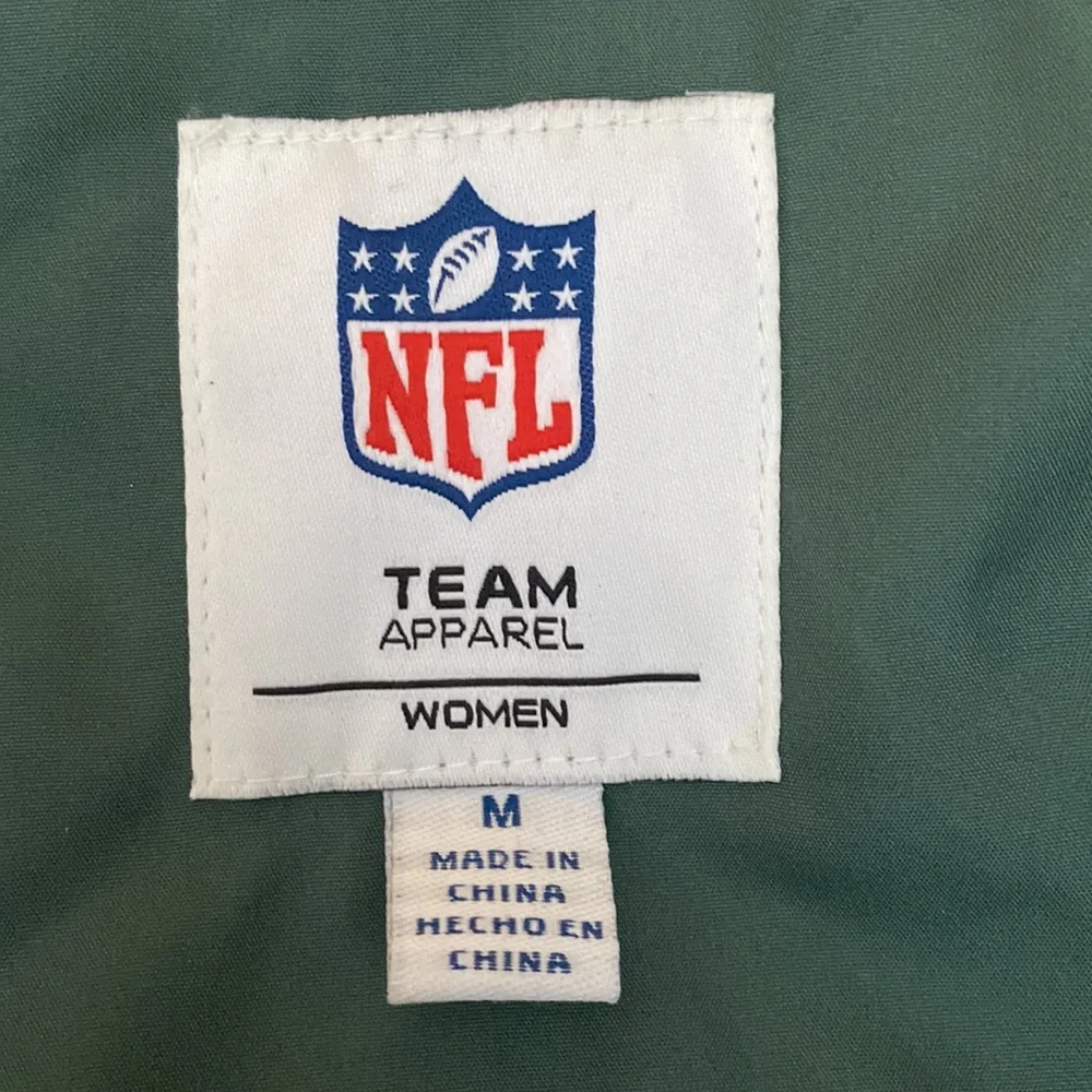 Green Bay Packers light weight jacket - Picture 2 of 3